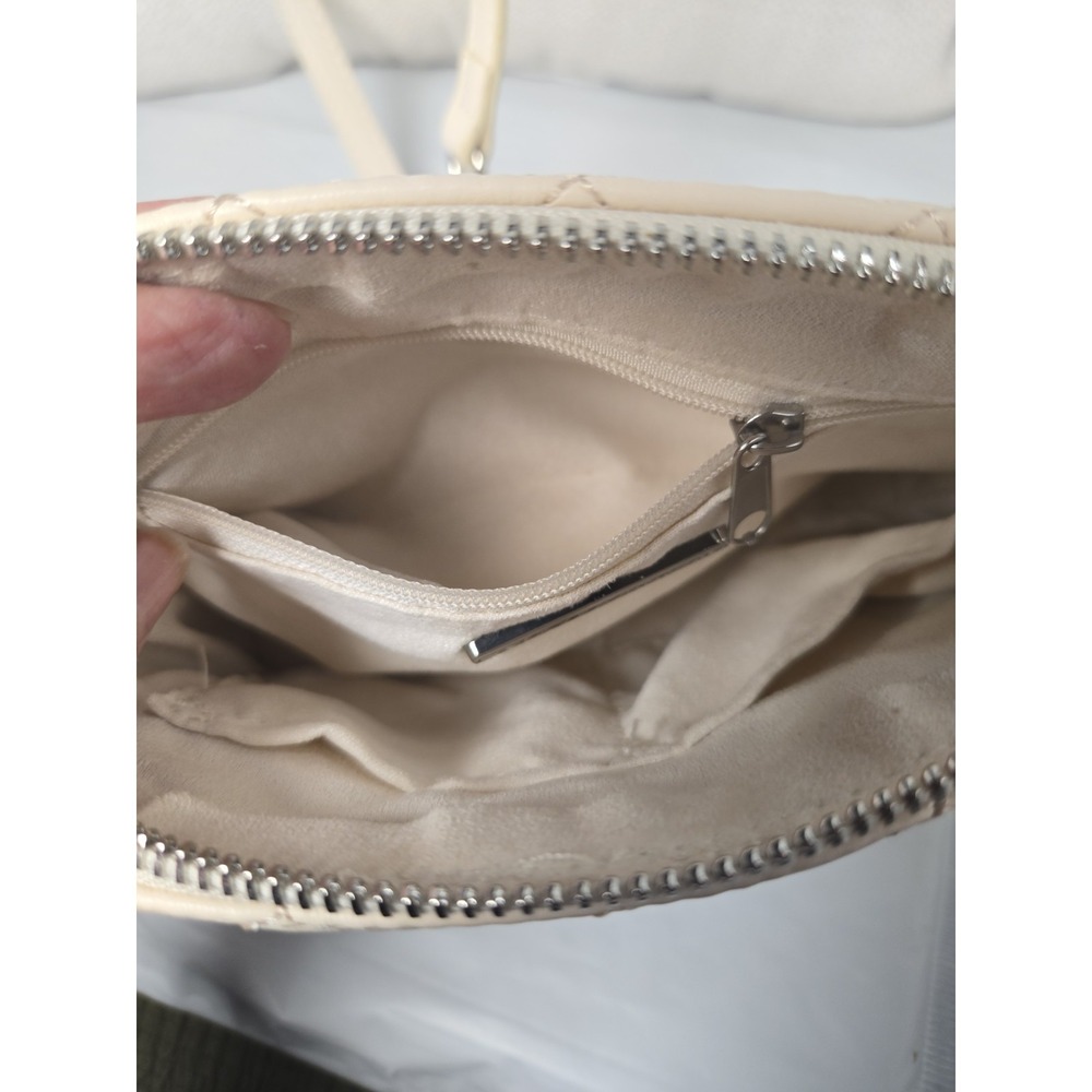 Steve Madden Cream Quilted Studded Crossbody Bag Silver SM Logo Dome Purse - Picture 7 of 8
